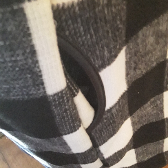 Rosette Buffalo Check Long Flyaway Vest - Picture 4 of 7